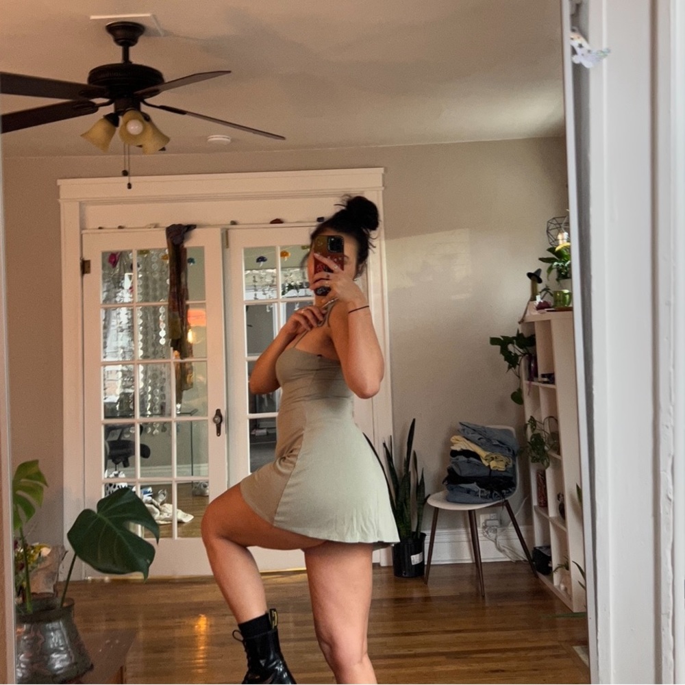 FOREVER 21 LIGHT GREEN TIE SPAGHETTI STRAP FLARE MINI DRESS